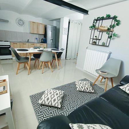 Villa 3 Appartements Entiers Avec Piscine Et Jaccuzi Et Parking Marsylia Zewnętrze zdjęcie
